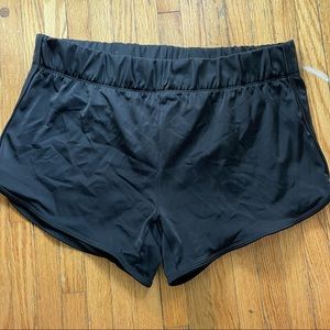 Classic Black Dolphin Hem Swim Shorts w/ Mesh Lining